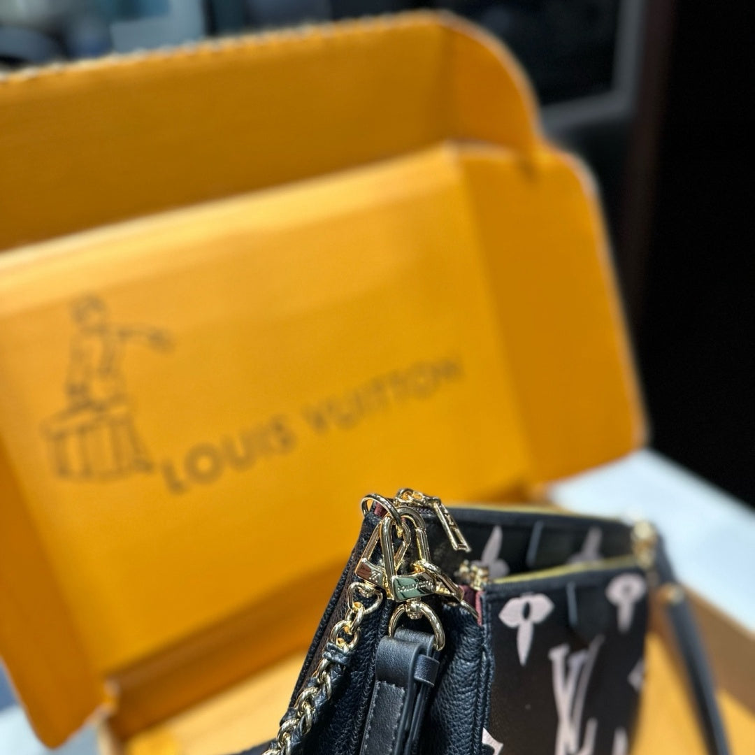 Fashion Clover Crossbody Bag