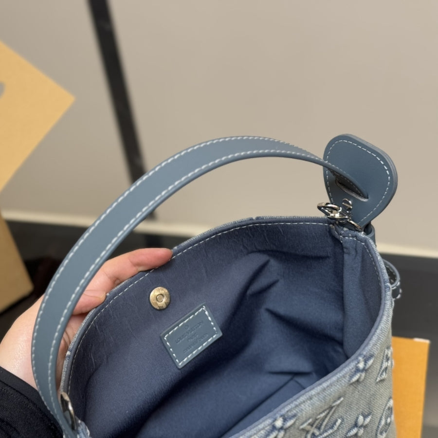 Fashion Clover Shoulder Bag