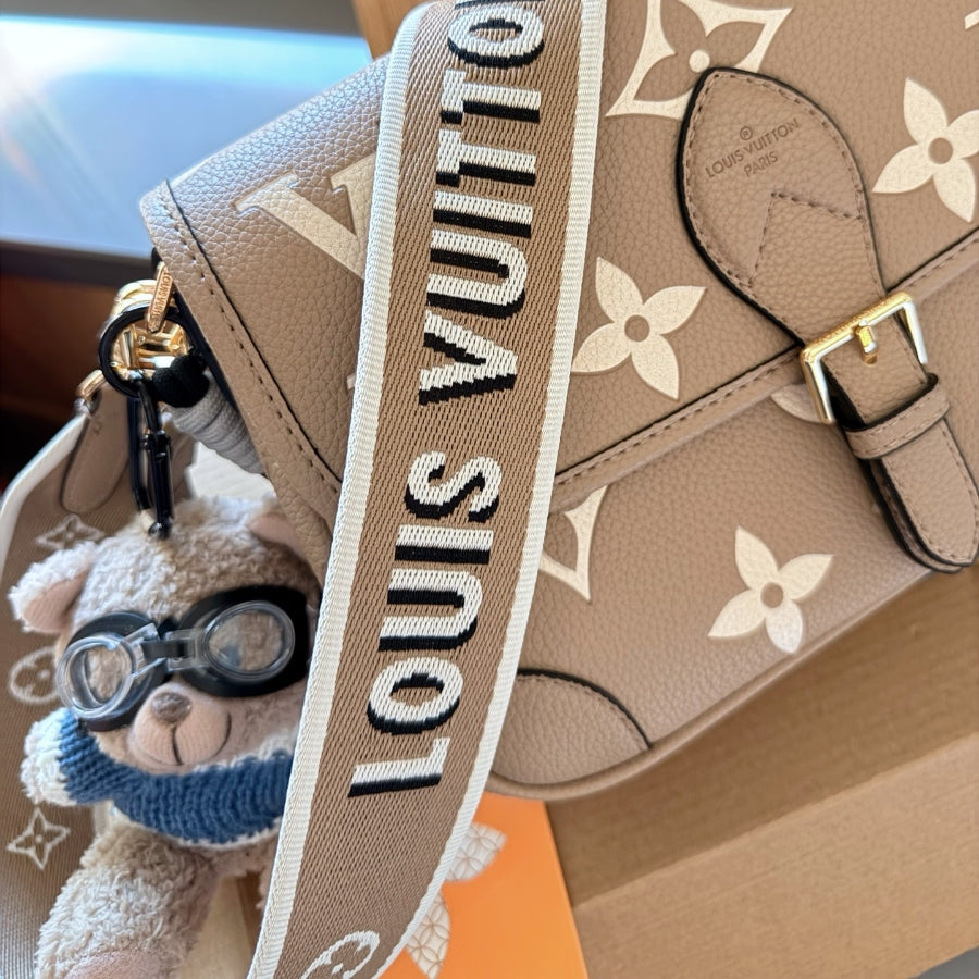 Fashion Clover Crossbody Bag