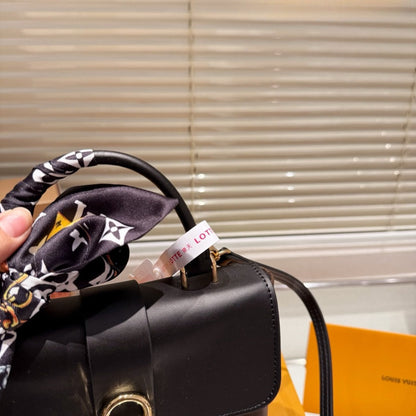 Fashion Clover Crossbody Bag