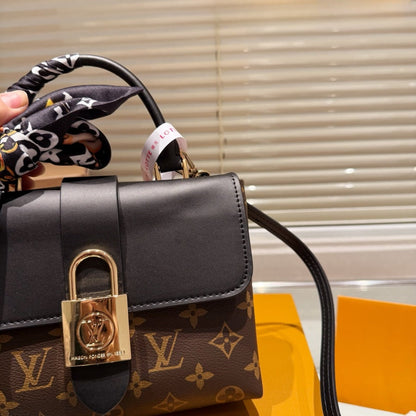 Fashion Clover Crossbody Bag