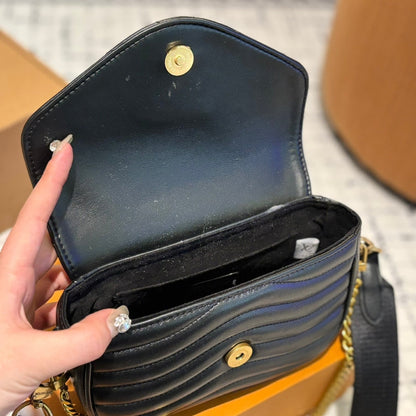 Fashion Clover Crossbody Bag