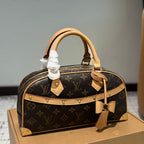Fashion Clover Crossbody Bag