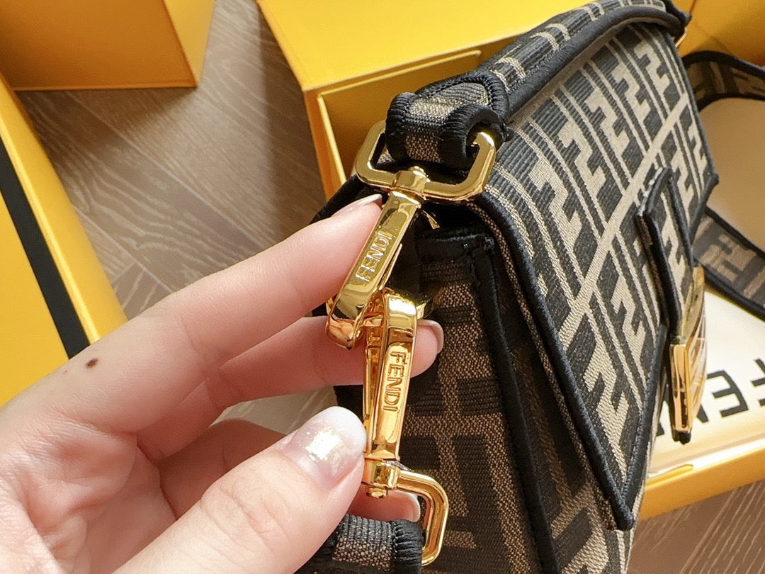 Fashion FF Crossbody Bag