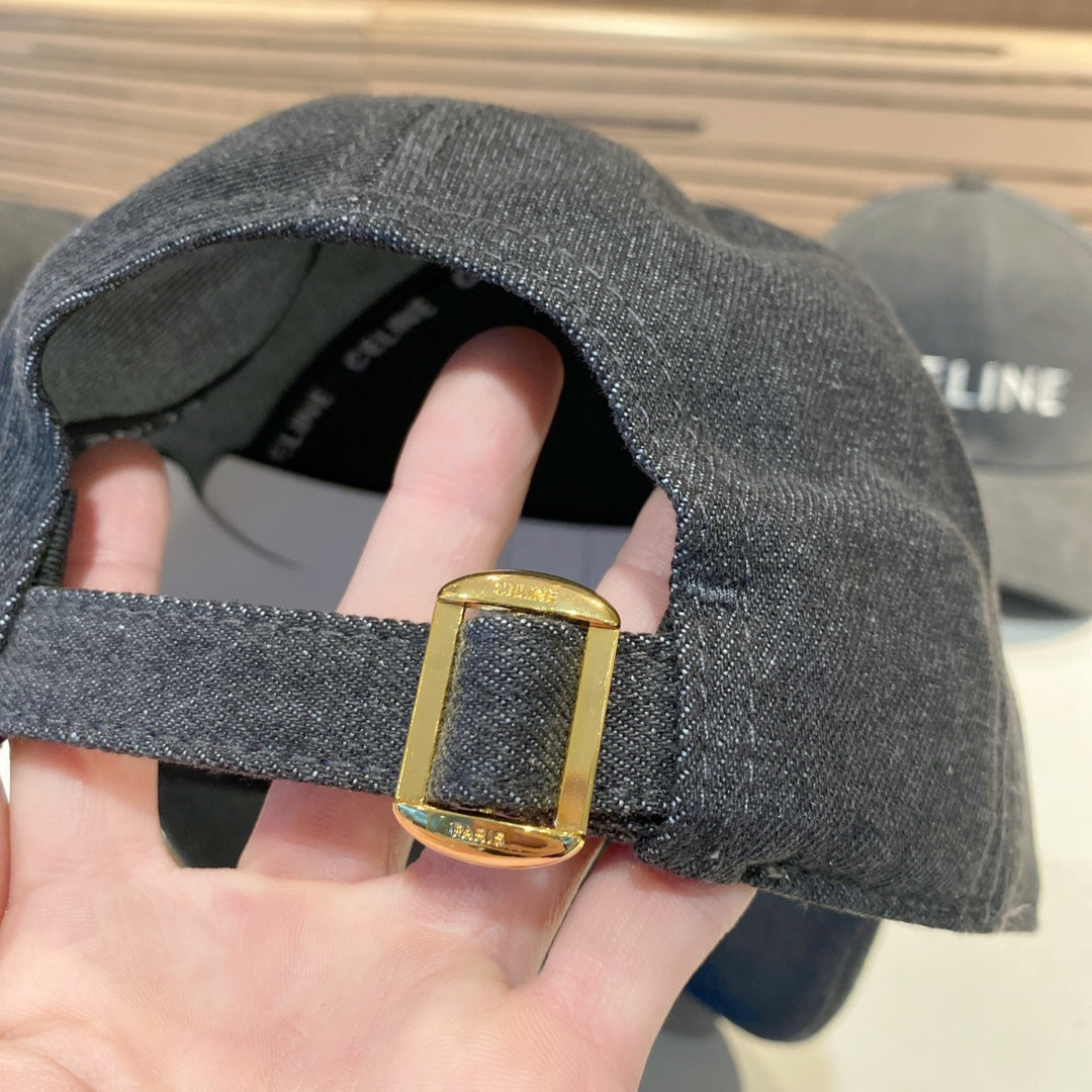 Fashion CEL letter baseball cap