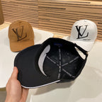 Fashionable four-leaf clover letter baseball cap