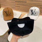 Fashionable four-leaf clover letter baseball cap