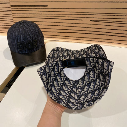 Fashion CD letter baseball cap