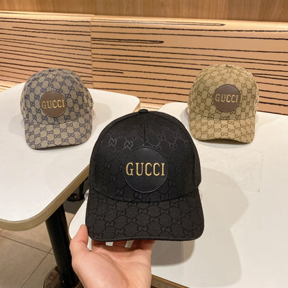 Fashion CD letter baseball cap