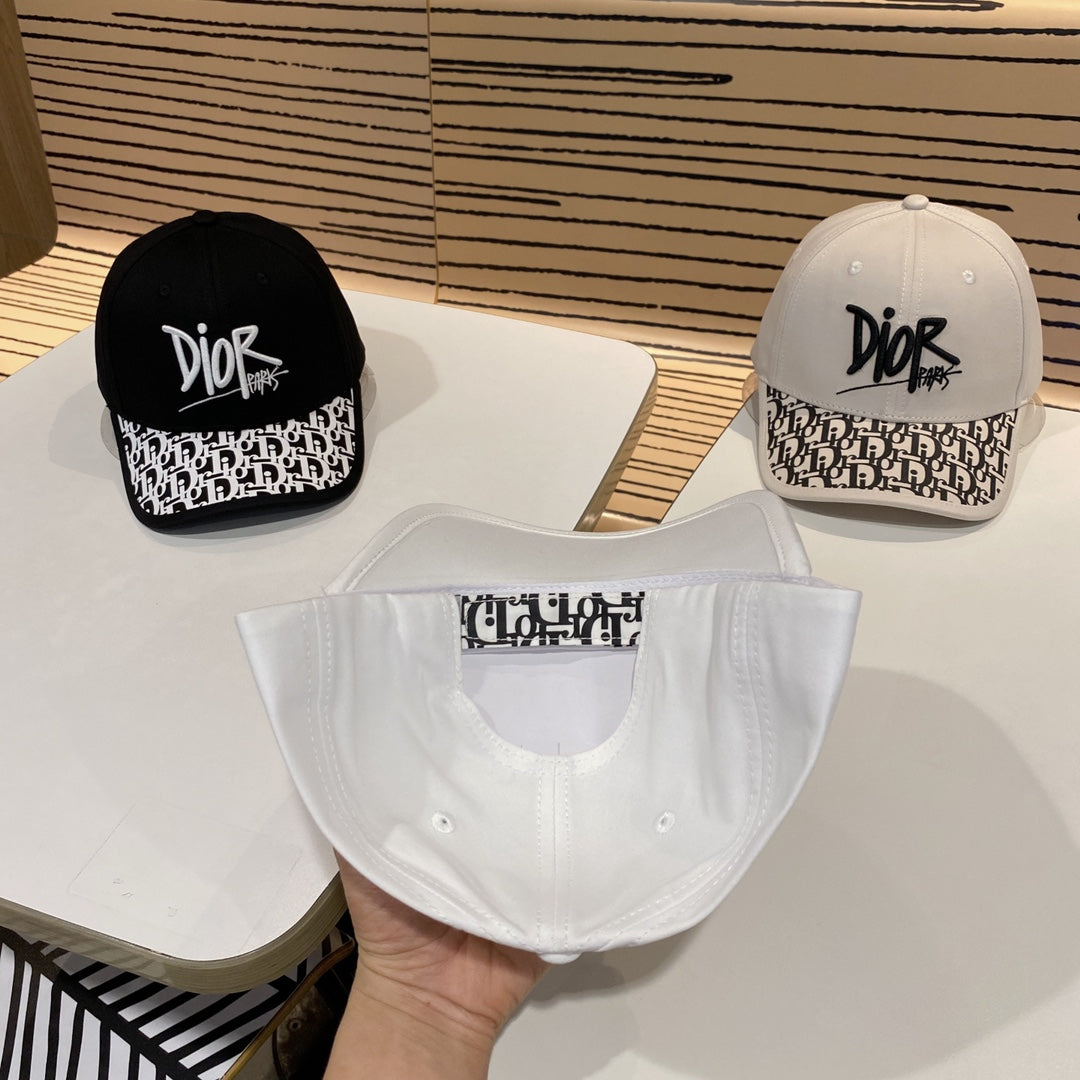 Fashion CD letter baseball cap