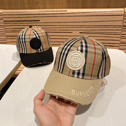 Fashion BUR letter baseball cap