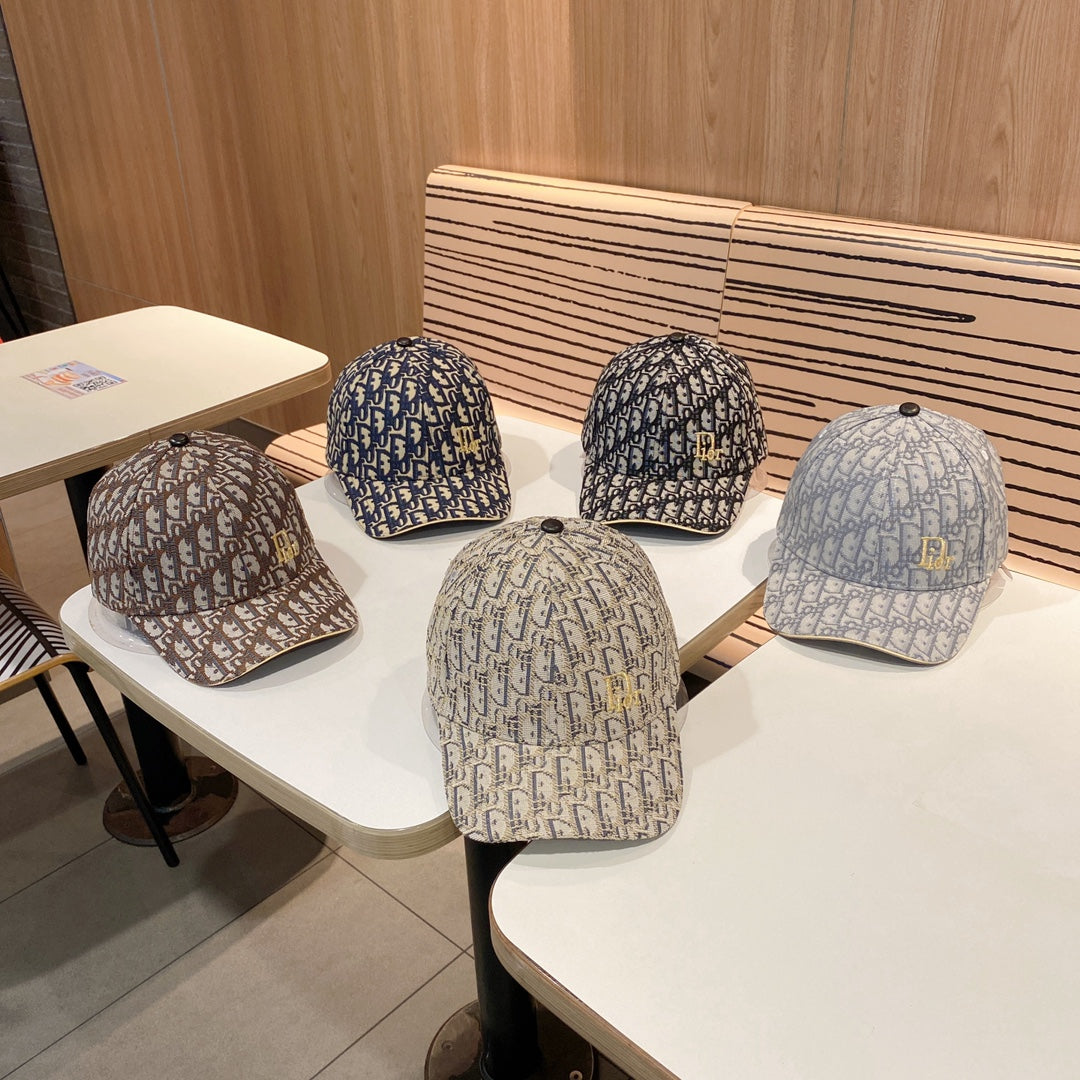 Fashion CD letter baseball cap