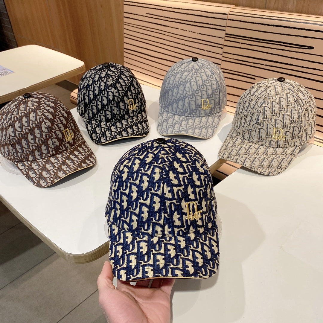 Fashion CD letter baseball cap