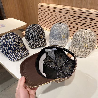 Fashion CD letter baseball cap