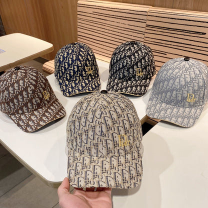 Fashion CD letter baseball cap