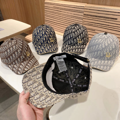 Fashion CD letter baseball cap