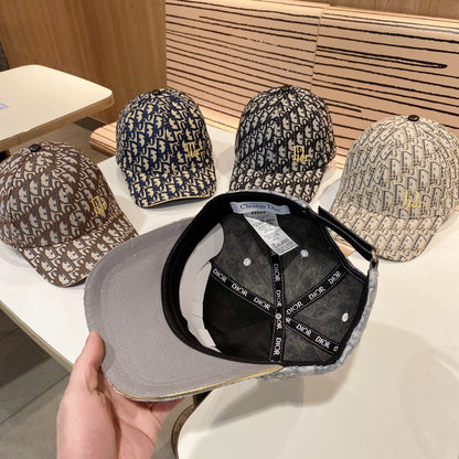 Fashion CD letter baseball cap