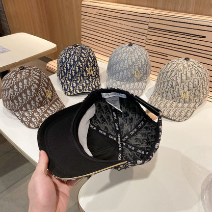 Fashion CD letter baseball cap