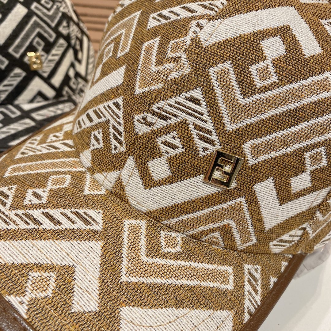 Fashion FF letter baseball cap