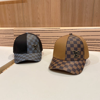 Fashionable four-leaf clover letter baseball cap