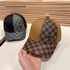 Fashionable four-leaf clover letter baseball cap