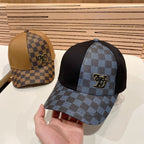 Fashionable four-leaf clover letter baseball cap