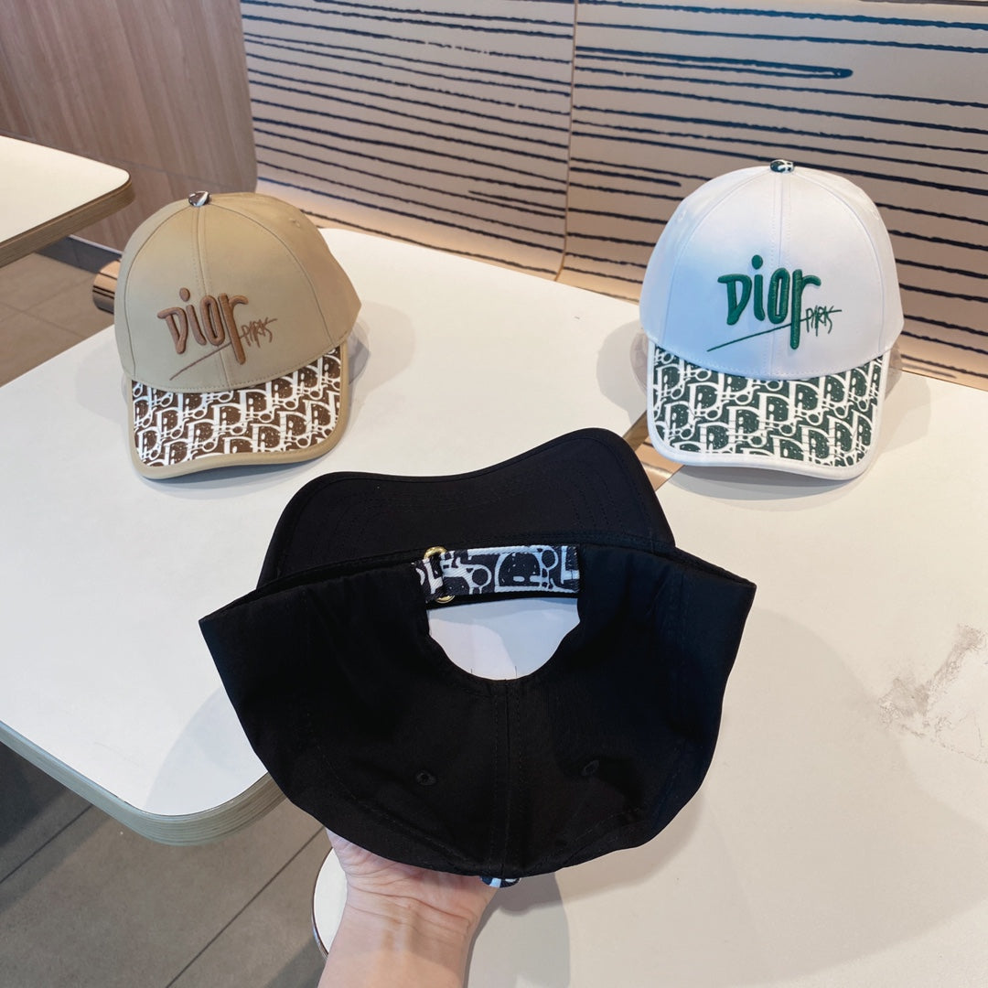 Fashion CD letter baseball cap