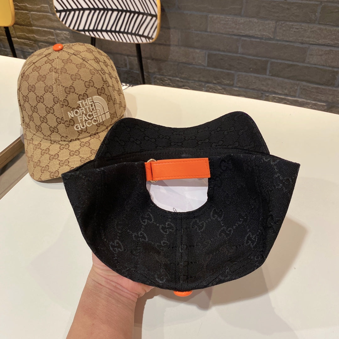 Fashionable GG letter joint baseball cap