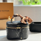 Fashion Clover Letter Handbag