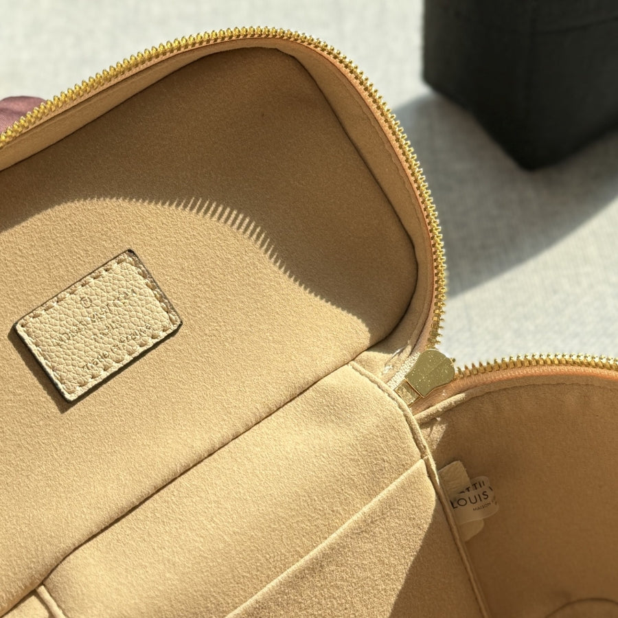 Fashion Clover Letter Handbag