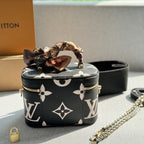 Fashion four-leaf clover letter handbag
