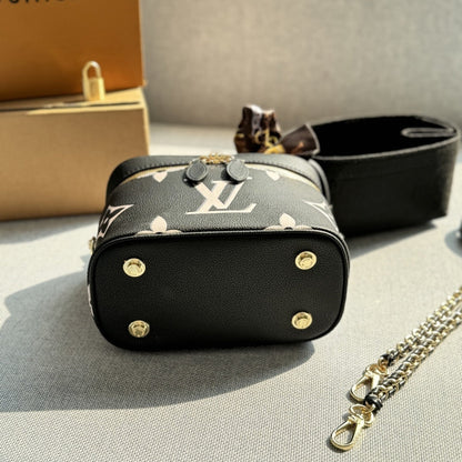 Fashion four-leaf clover letter handbag