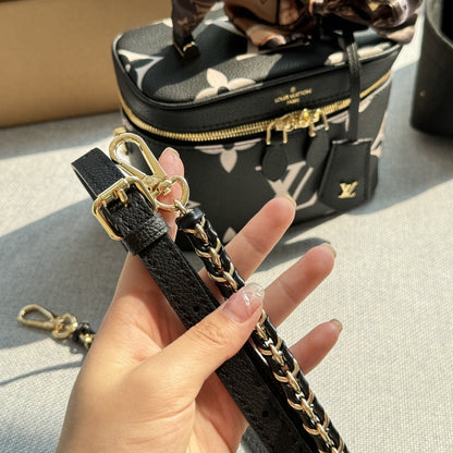 Fashion four-leaf clover letter handbag