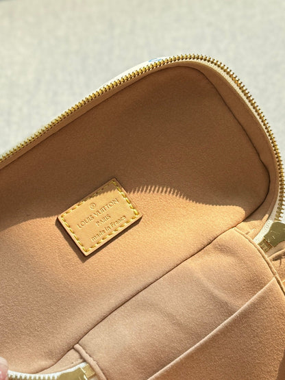 Fashion Clover Letter Handbag