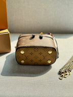Fashion Clover Letter Handbag