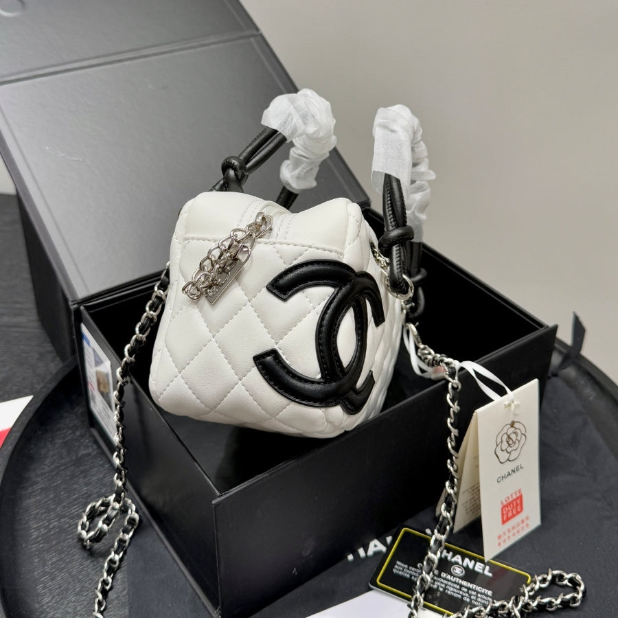 Fashion CC printed leather handbag