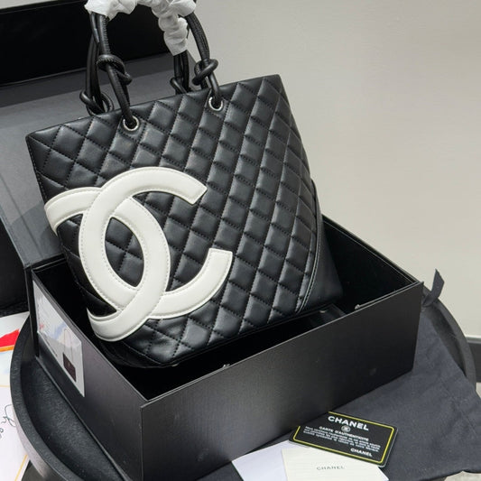 Fashion CC printed leather handbag