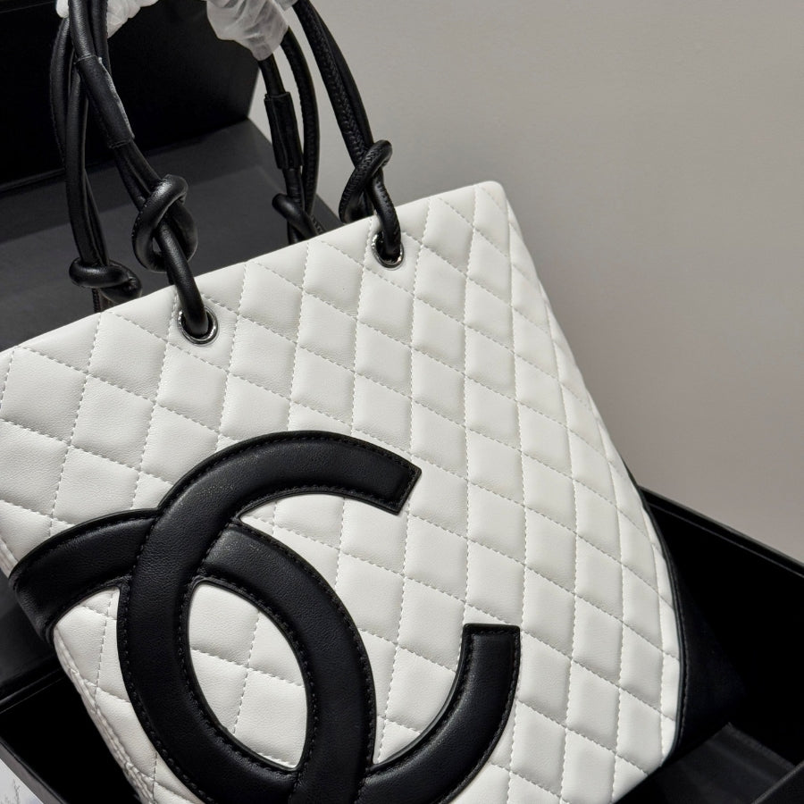 Fashion CC printed leather handbag