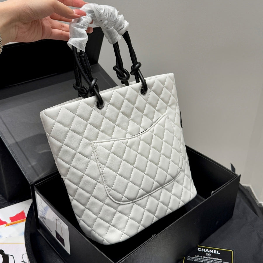 Fashion CC printed leather handbag