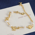 Fashion four-leaf clover pearl bracelet