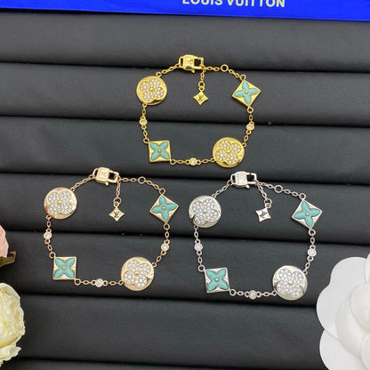 Fashion four-leaf clover bracelet