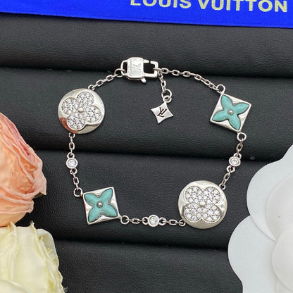 Fashion four-leaf clover bracelet