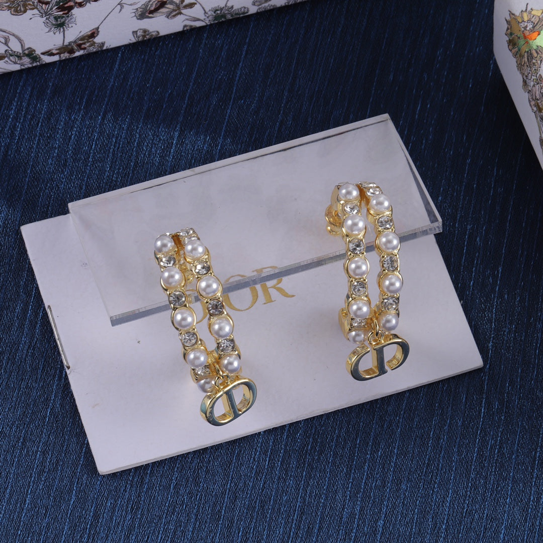 Fashion CD Pearl Earrings