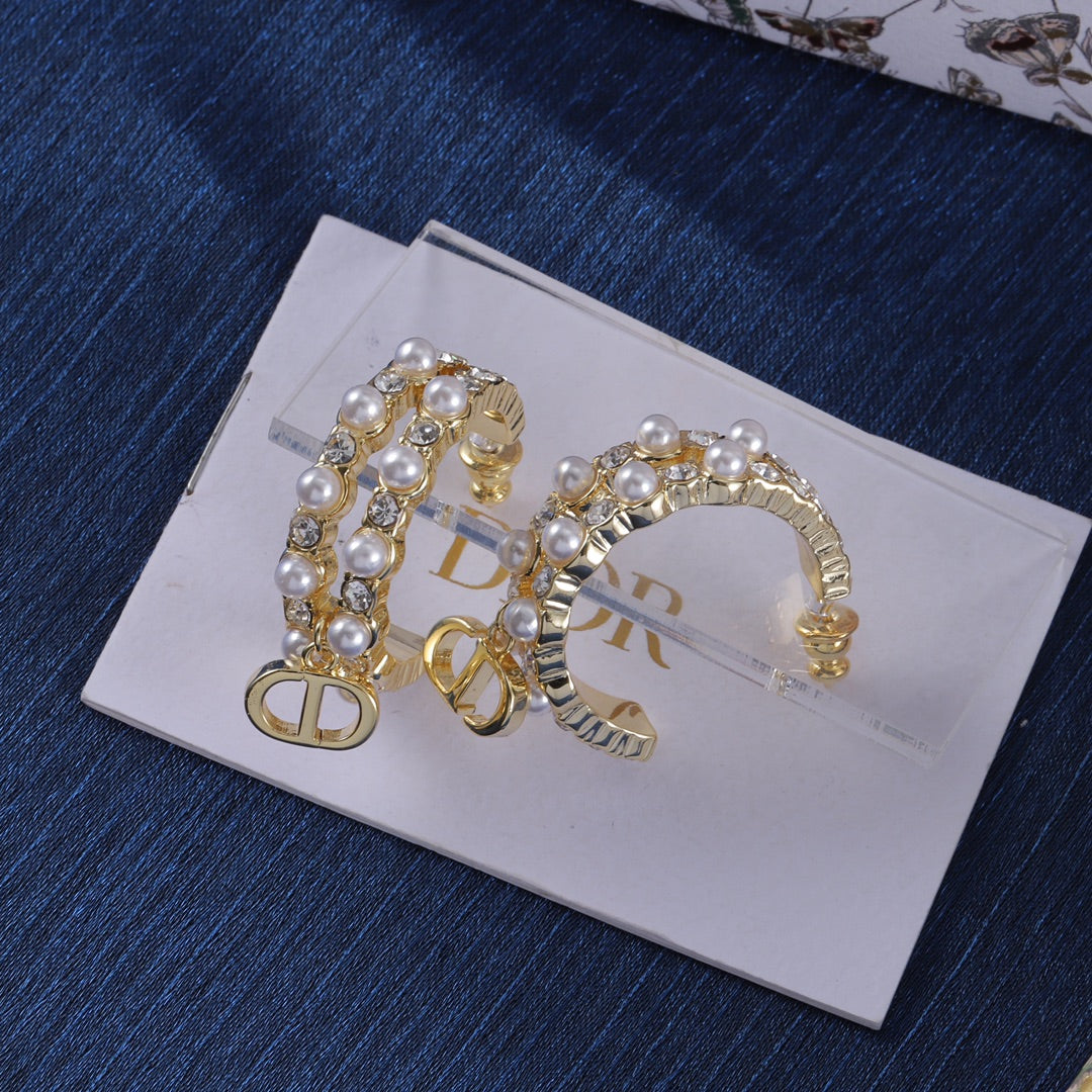 Fashion CD Pearl Earrings