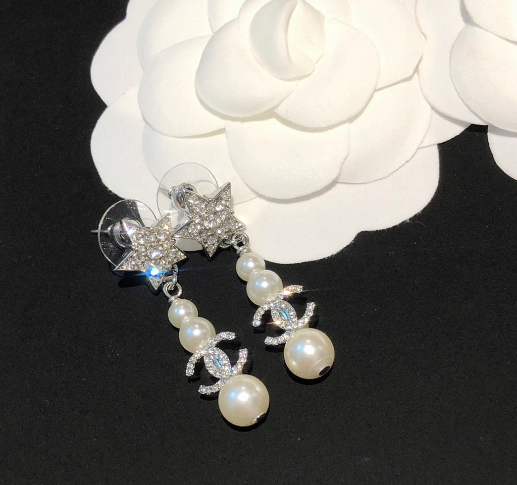 Fashion CC pendant pearl earrings