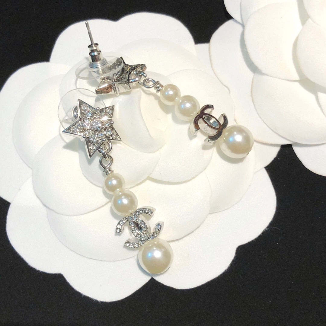 Fashion CC pendant pearl earrings