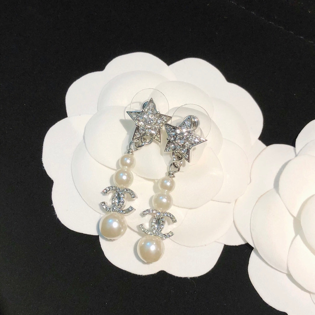 Fashion CC pendant pearl earrings