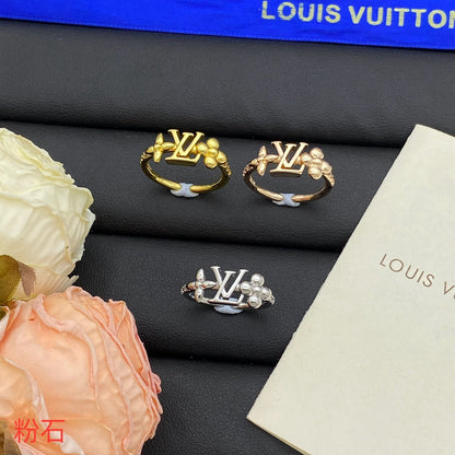 Four-leaf clover open ring