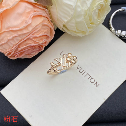 Four-leaf clover open ring