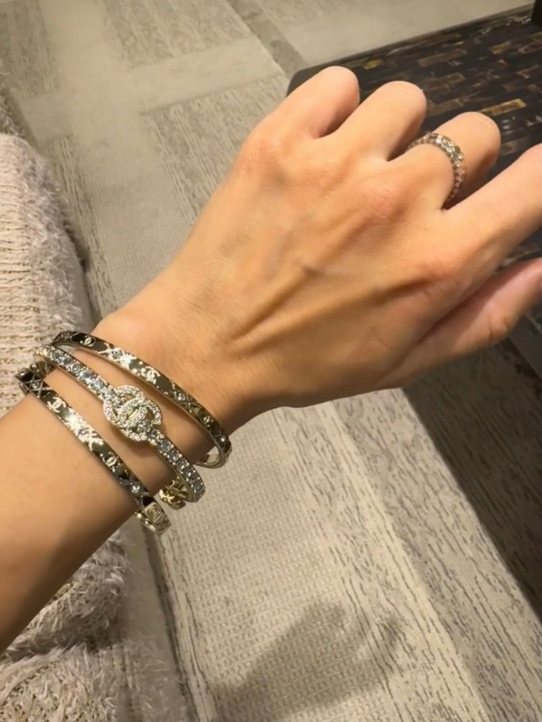 Fashion CC rhinestone bracelet